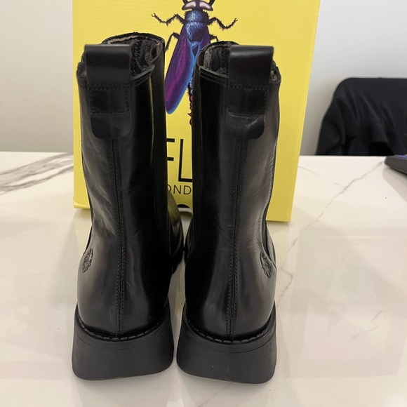 NWT FLY LONDON REIN BOOT * BOUTIQUE * - Picture 4 of 6